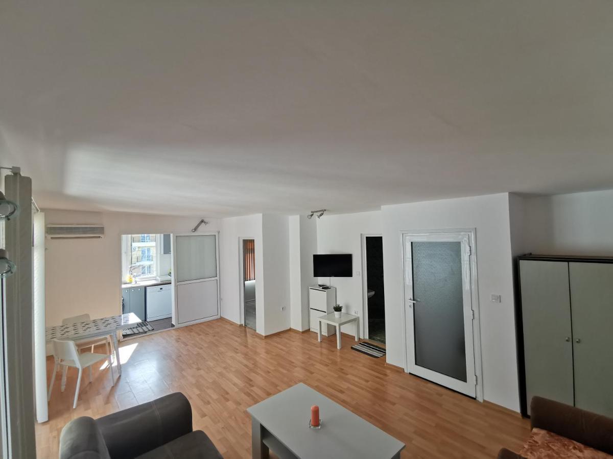 شقة بورغاس  في 4Th Floor المظهر الخارجي الصورة